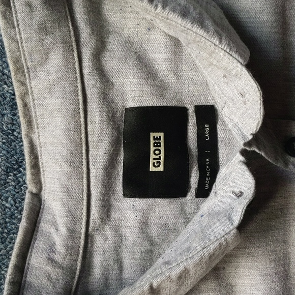 Globe Short Sleeve Button-Up, Men's, Large, Light Grey with navy speckles - Picture 2 of 5